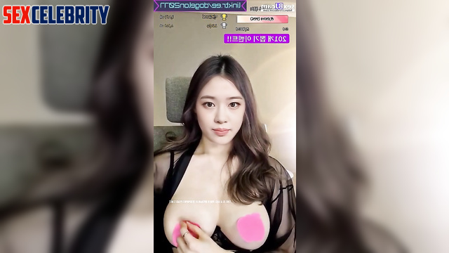 Yujin (안유진) IZ*ONE (아이즈원) hides kpop nipples behind pink stickers 케이팝