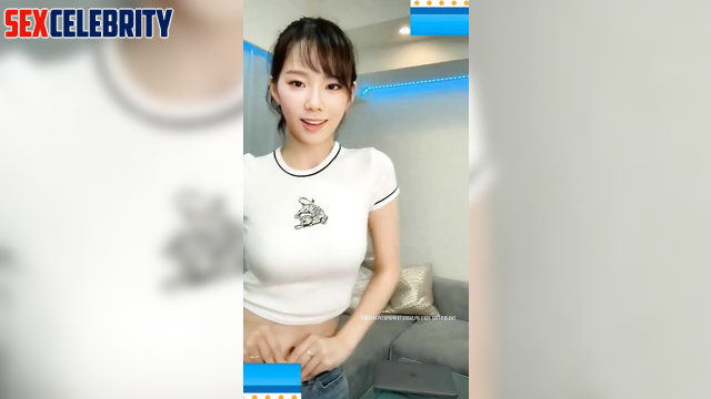 SNSD Taeyeon dancing stories (가짜 포르노 태연 소녀시대) fakeapp