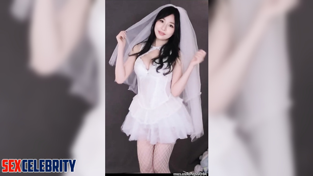 Sexy babe dancing in wedding dress - fake Cyndi Wang (王心凌 智能換臉)