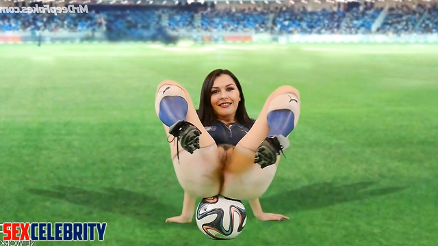 Nude Catherine Zeta-Jones playing with balls deepfake