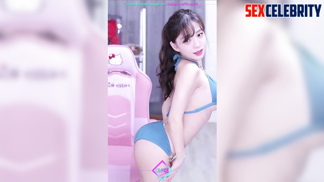 Jisoo (지수 블랙핑크) Korean beauty awaits incredible sex adventures