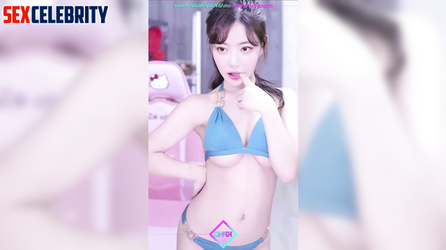 사쿠라 르세라핌 slut in bikini having fun with dance (Sakura face swap)