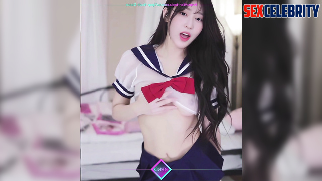 김민주 아이즈원 Minju solo ai scene - schoolgirl likes demonstrating her body