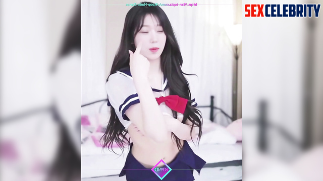 Sexy korean schoolgirl Winter Aespa dancing for money (윈터 인터넷 연예인)