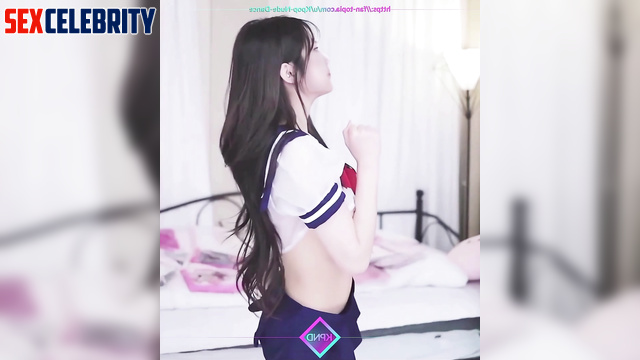 Sexy korean schoolgirl Winter Aespa dancing for money (윈터 인터넷 연예인)