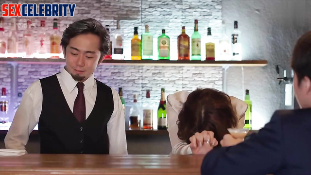 Sexy bartender Zhang Tian'ai (张天爱 成人视频) fucked at work