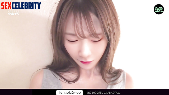 Fake Taeyeon (태연 소녀시대) - the guy plays with her tender nipples