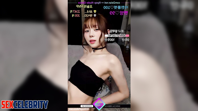 Winter (윈터) Aespa (에스파) likes filming her body - solo sex scene