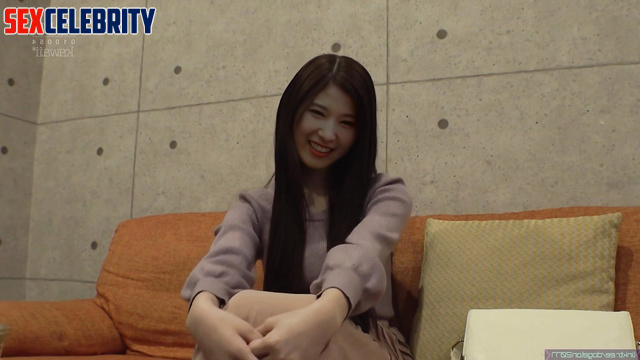 사나 딥페이크 Sana TWICE sitting comfortably on your face / face swap