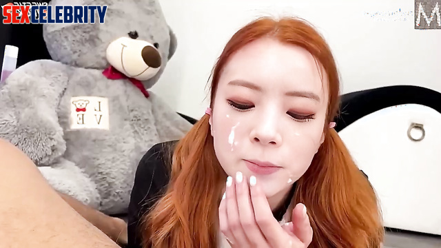 MOMOLAND (모모랜드) / Shy redhead shows deepthroat skills - Nancy 낸시 포르노