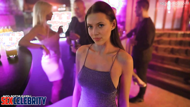 Slutty Scarlett Johansson wants to be picked up in night club - fakeapp