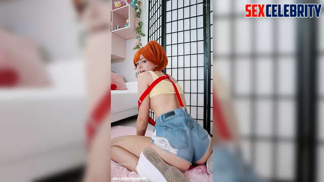 Alyson Hannigan's pussy is fucked by dildo in angles next to her juicy ass deepfake