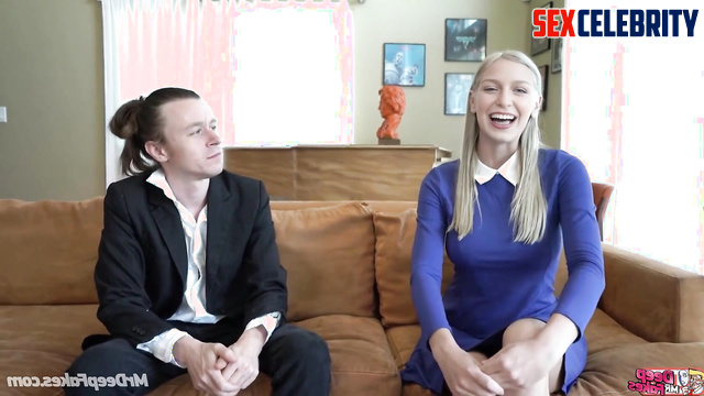 She is not shy about undressing in front of strangers, ai Melissa Benoist