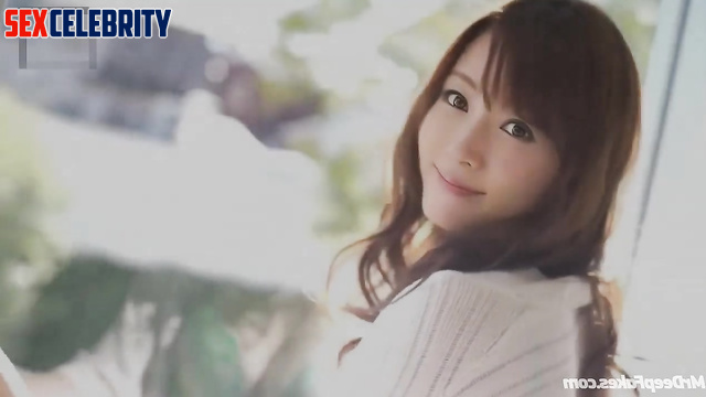 Shy hairy teen needs to relax - Kyoko Fukada 深田 恭子 ポルノ
