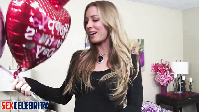 [POV fakes] Kaley Cuoco gets pussy pounded for Valentine's Day