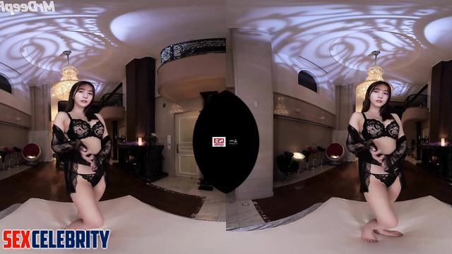 Brunette needs someone to fuck her (Nao Kosaka fakeapp) 小坂 菜緒 日向坂46