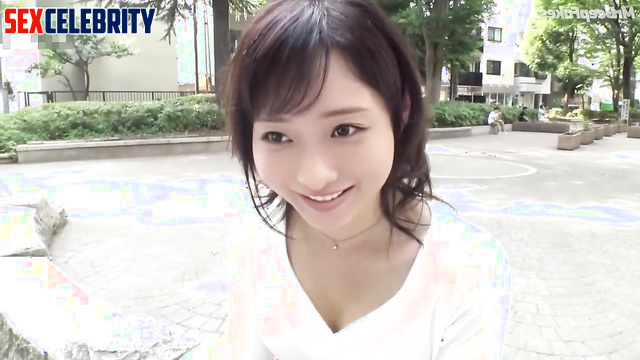 Guy offered her sex on the street, Satomi Ishihara (石原 さとみ ポルノ) real fake