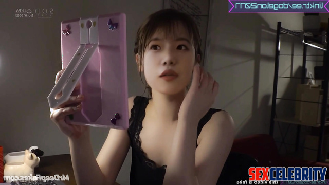 Fake Yuri IZ*ONE finger fucked after oil massage 가짜 유리 아이즈원 오일 마사지 후 손가락 삽입