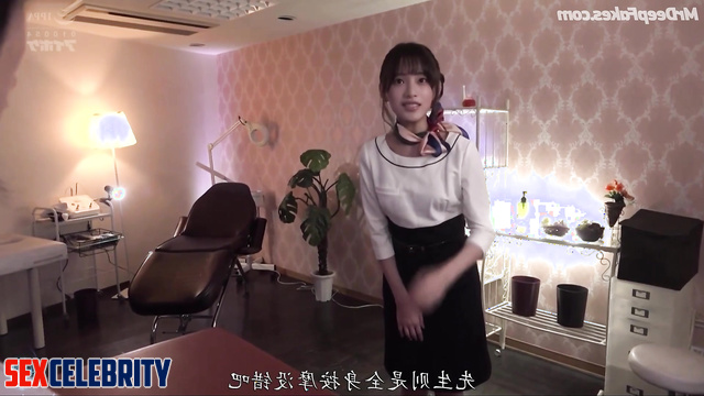 She fucks while her colleague rest with a mask, fake Minji (민지 뉴진스)