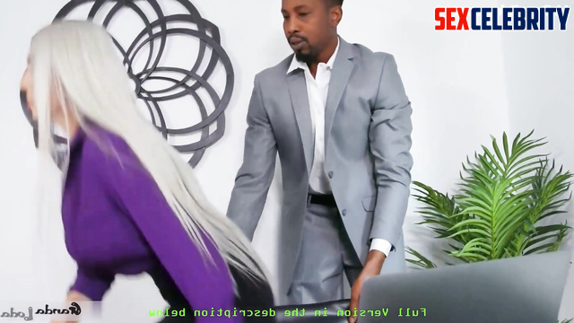 Fakeapp Scarlett Johansson gets help with her computer and her hungry pussy from BBC