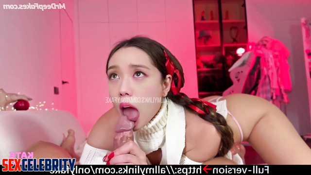 Stranger filming her on his phone during blowjob / Jisoo (지수 블랙핑크) A.I.