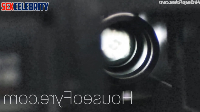 Young Sydney Sweeney deepfake forgets about toys when daddy wants to fuck her pussy