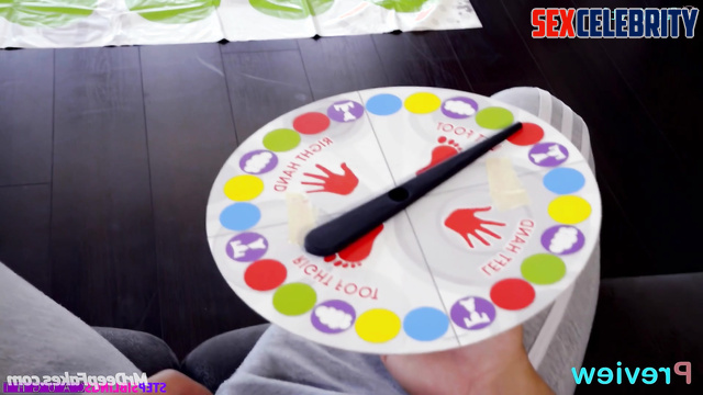Beauty Wonyoung (장원영 아이브)playing Twister and wanna fuck, real fake