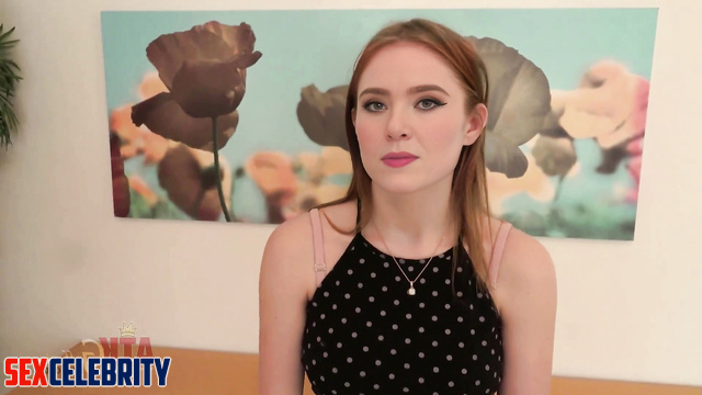 Naked beauty showed to stranger her wet cunt / Angela Scanlon real fake