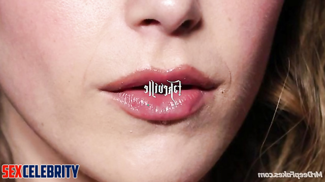 Her lips needs a cock - Kiernan Shipka solo internet celebrity