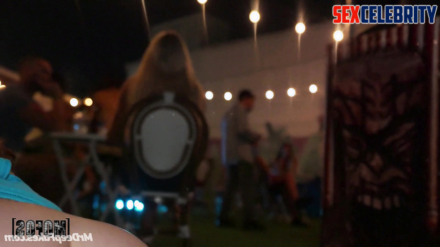 She is not shy about fucking in public - Sydney Sweeney celebrity sex