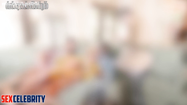 Sarah Michelle Gellar and her perverted friend Vanessa Hudgens had awesome foursome a.i.