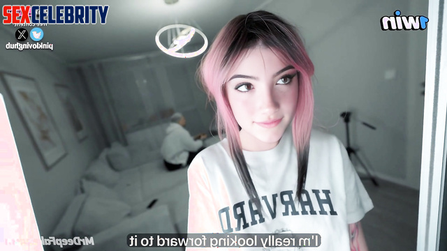 Young couple fucked near their playing console friend, Charli D'Amelio ai