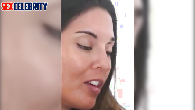 AI MILF Amy Freeze modeling tight lingerie