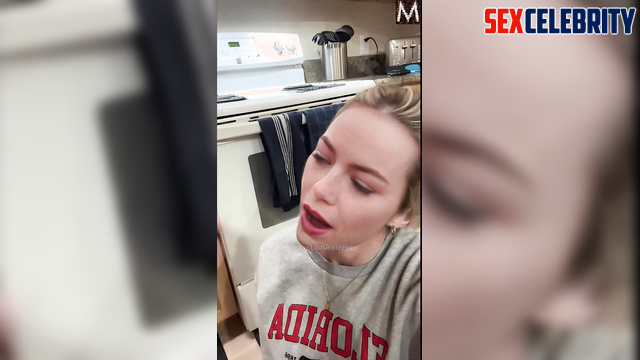 She consumes your sperm as protein, Emma Stone smart face change