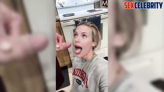 She always eats sperm as dessert / Scarlett Johansson in deepfake erotic