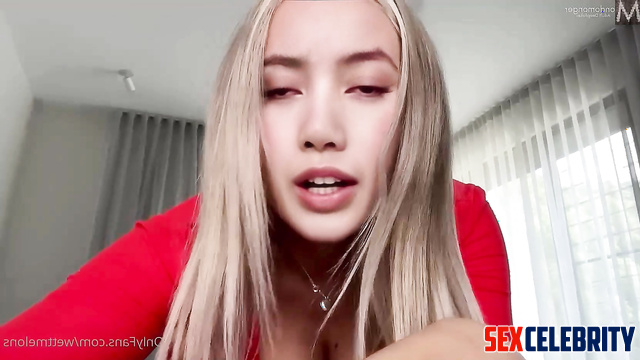 Merry Christmas sex scene - titsjob on a festive night / Lisa (리사 블랙핑크)