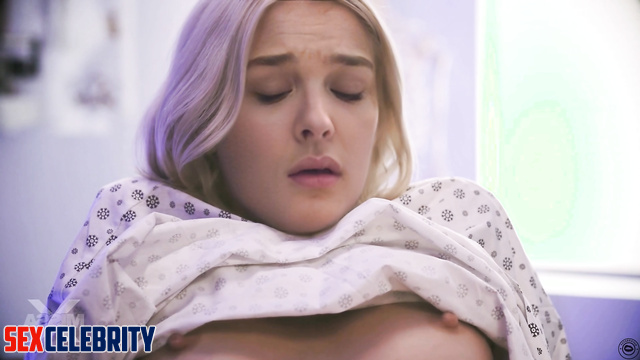 Chloe Grace Moretz was seduced by lascivious doctor - smart face change