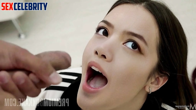 Sexy Lisa in short dress enjoying bukkake party, face swap / 리사 블랙핑크