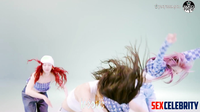 (르세라핌 연예인 섹스) LE SSERAFIM pmv porn - someone leaked their sex tapes