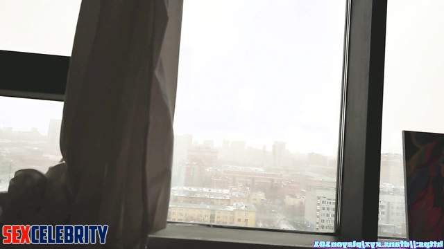 Saoirse Ronan deepfake porn waits for donations on her vibrator and squirts when she cums