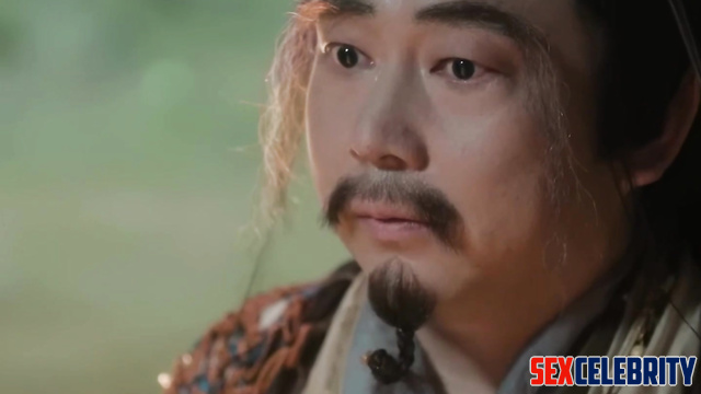 Just massage is not enough for her - Yang Mi (杨幂 中国人)