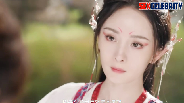 Just massage is not enough for her - Yang Mi (杨幂 中国人)