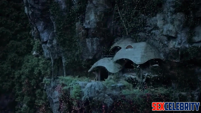 Just massage is not enough for her - Yang Mi (杨幂 中国人)