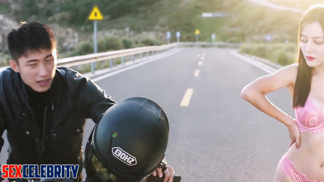 Passionate oily massage she deserves - Dilireba 迪丽热巴 迪力木拉提 名人性爱