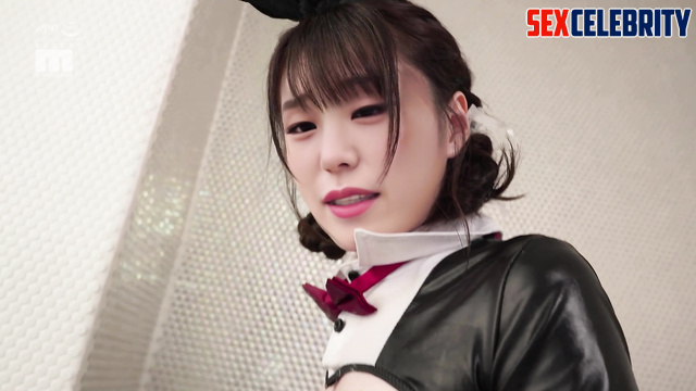 Yeji (예지) loves to seduce young innocent guys / ITZY 있지 연예인 섹스