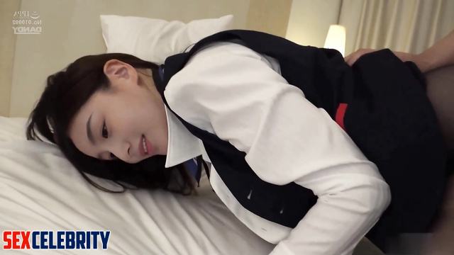 Love without taking off pantyhose / Zhou Ye (周也 充满激情的性爱) real fake