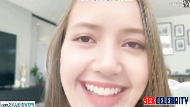 She arrived as soon as you called her, face swap Lisa (리사 블랙핑크)
