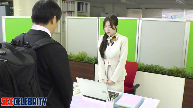 She didn't know you could do that in the office / Wang Churan (王楚然 换脸) ai
