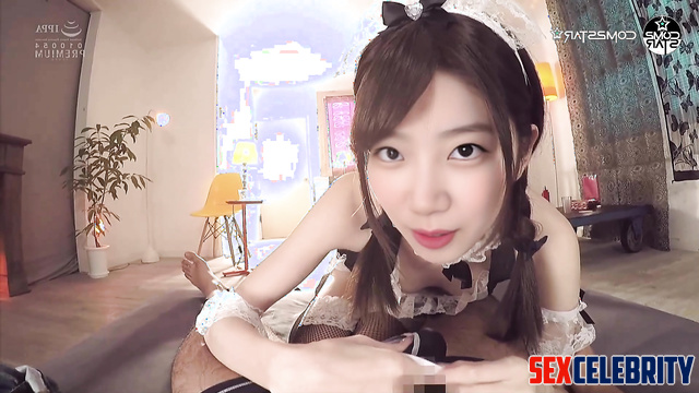 카즈하 르세라핌 housemaid made him gentle blowjob after cleaning, fake Kazuha