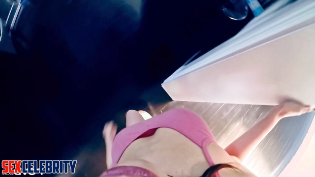 This beauty decided to give you and herself some pleasure, ai Madison Beer